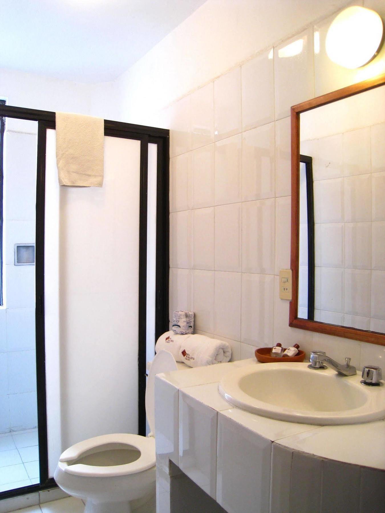 Capital O Parador Crespo Hotel, Oaxaca المظهر الخارجي الصورة
