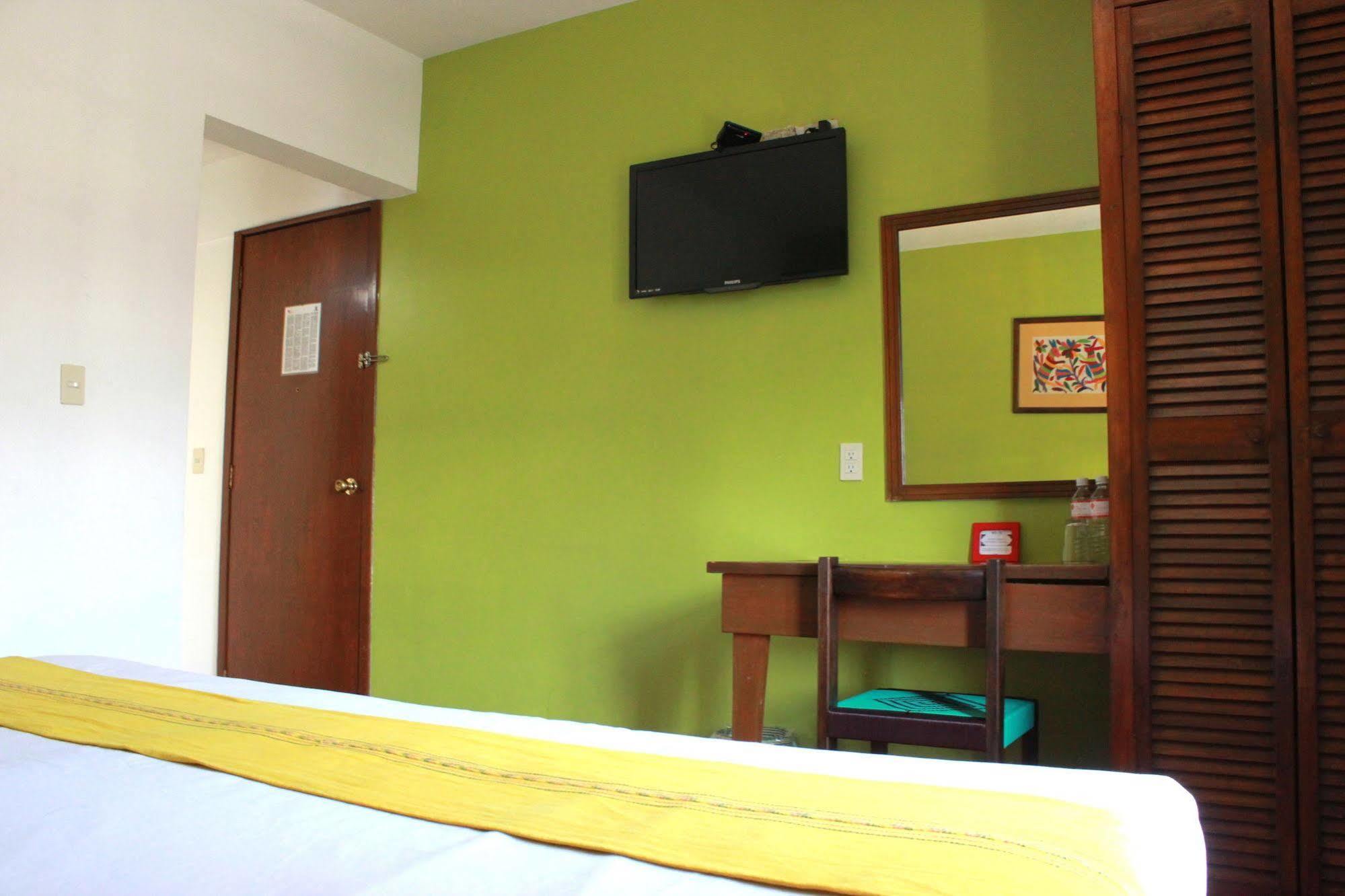 Capital O Parador Crespo Hotel, Oaxaca المظهر الخارجي الصورة